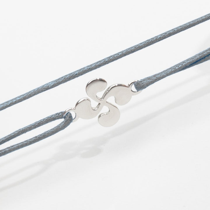 Bracelet Croix Basque Différents Coloris Disponibles