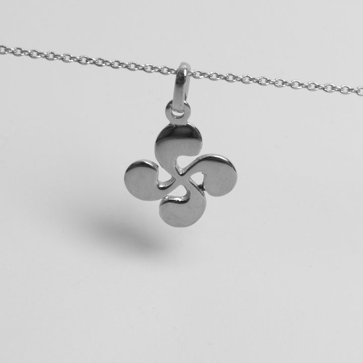 Pendentif Croix Basque Larrau