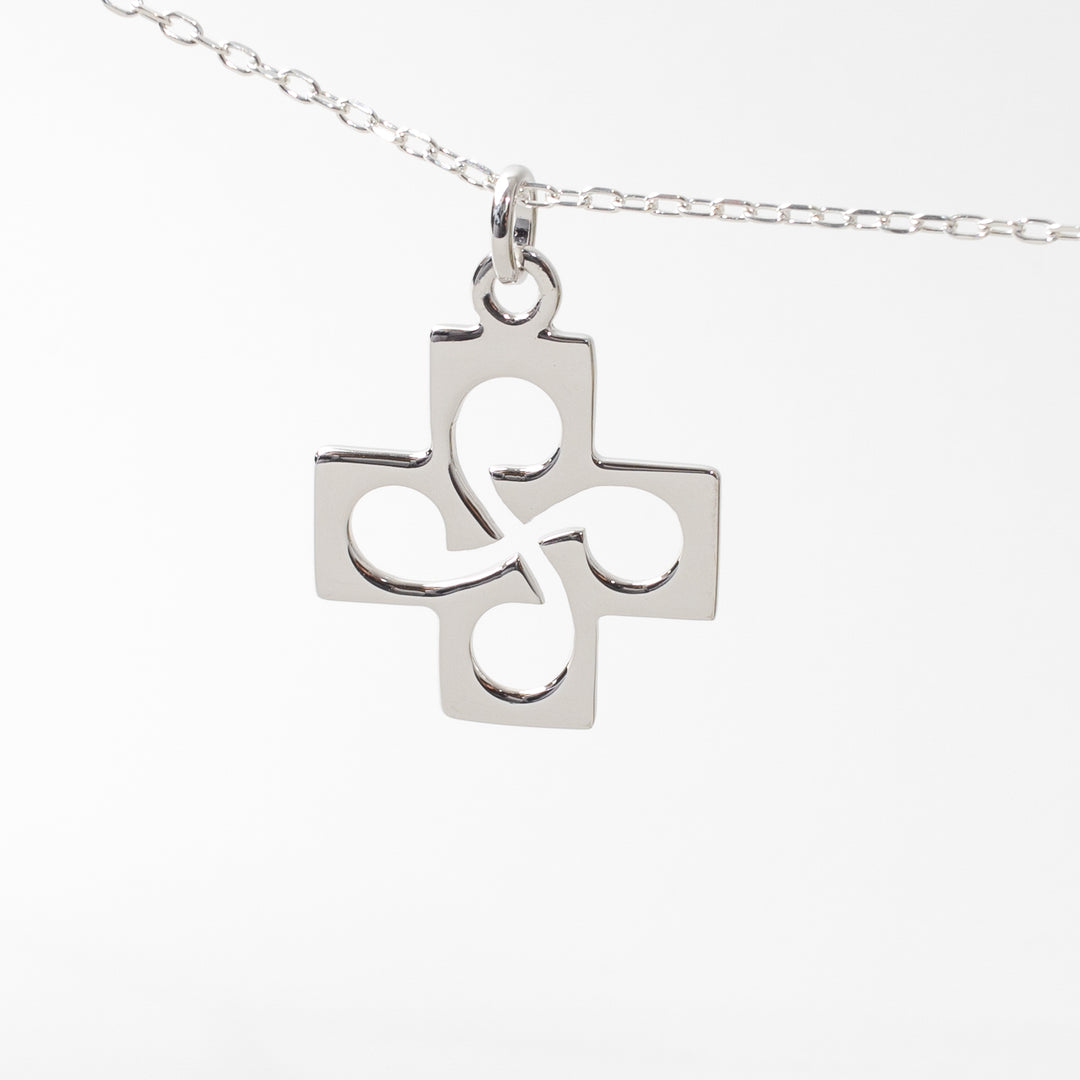 Pendentif Croix Basque Religieuse PM