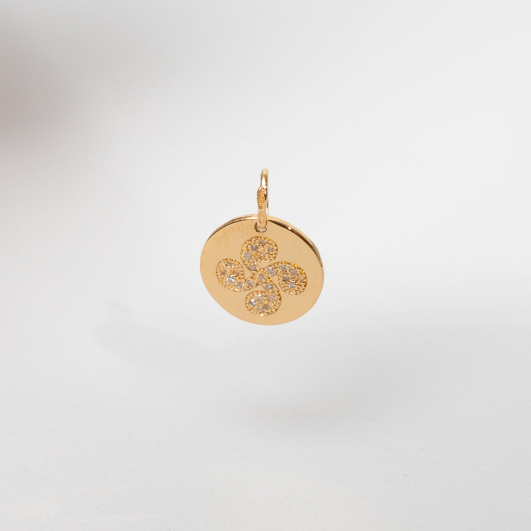 Pendentif Croix Decoupee Lecarre