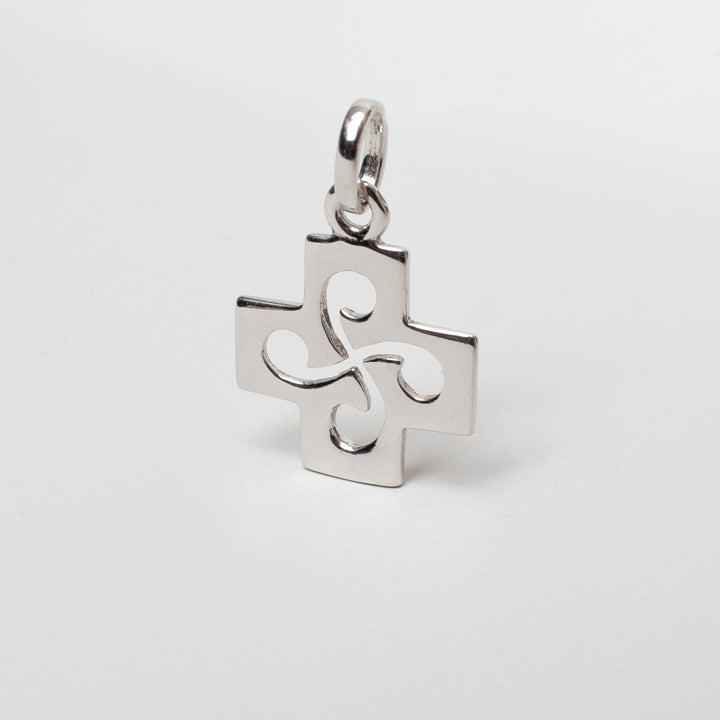 Pendentif Croix Basque Religieuse PM