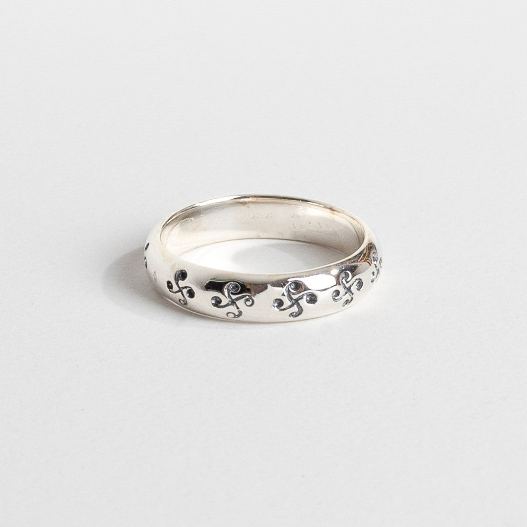 Bague demi jonc croix Basque